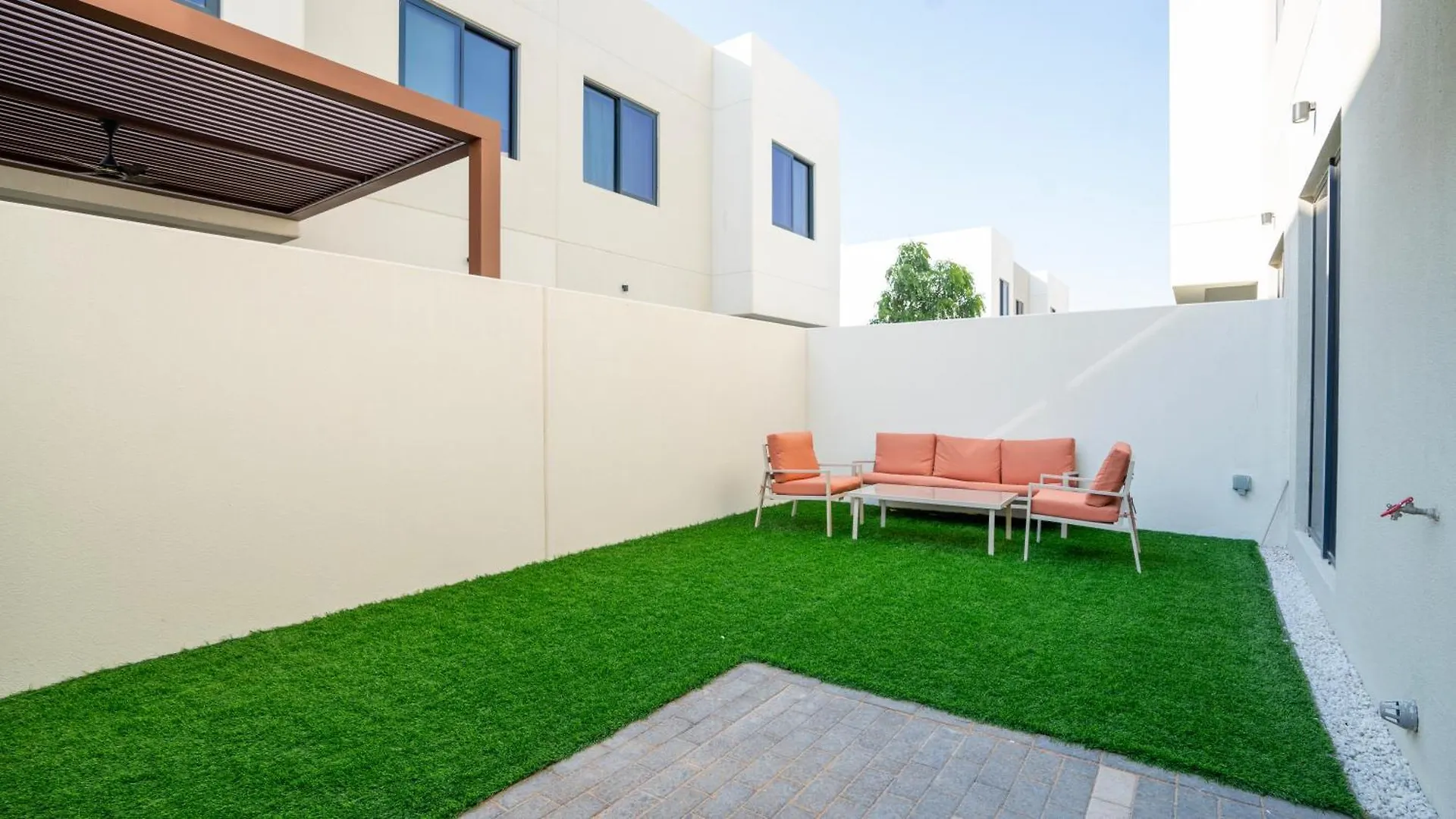 4Br Jacuzzi Villa Yas Island Near F1 Abu Dhabi United Arab Emirates