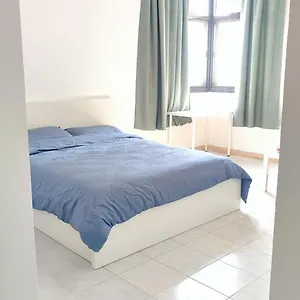 Гостевой дом Ms. Zhang's Flat 303, Абу-Даби