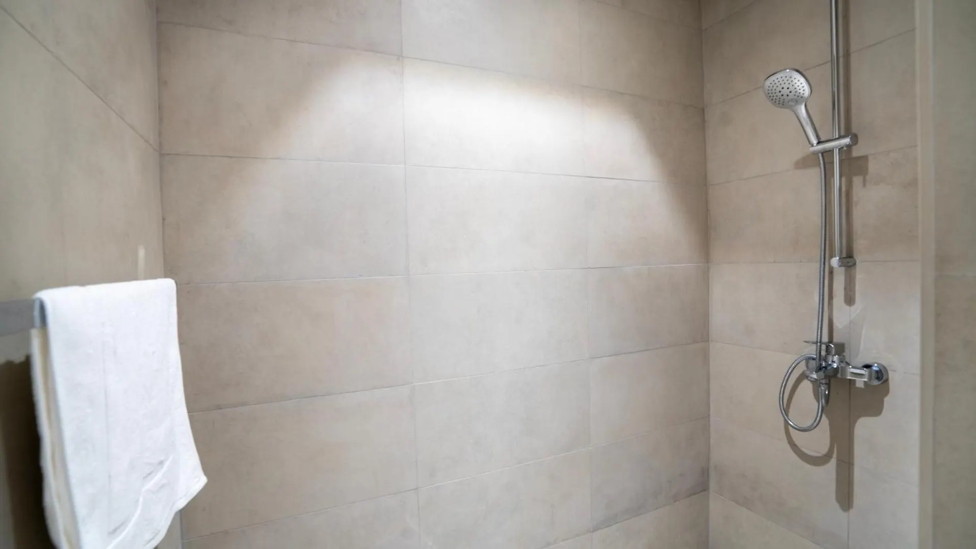 Prázdninový dům 4Br Jacuzzi Villa Yas Island Near F1 Abú Dhabí Spojené arabské emiráty