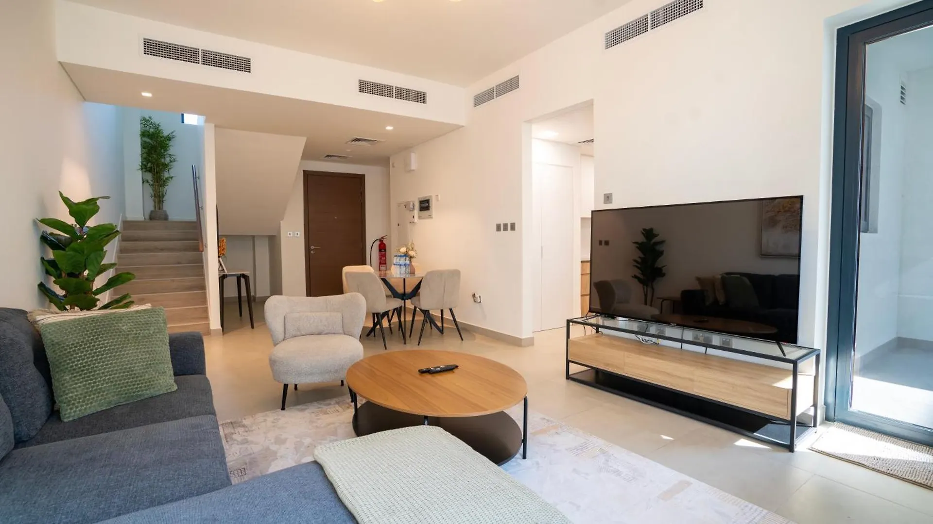 4Br Jacuzzi Villa Yas Island Near F1 Abú Dhabí