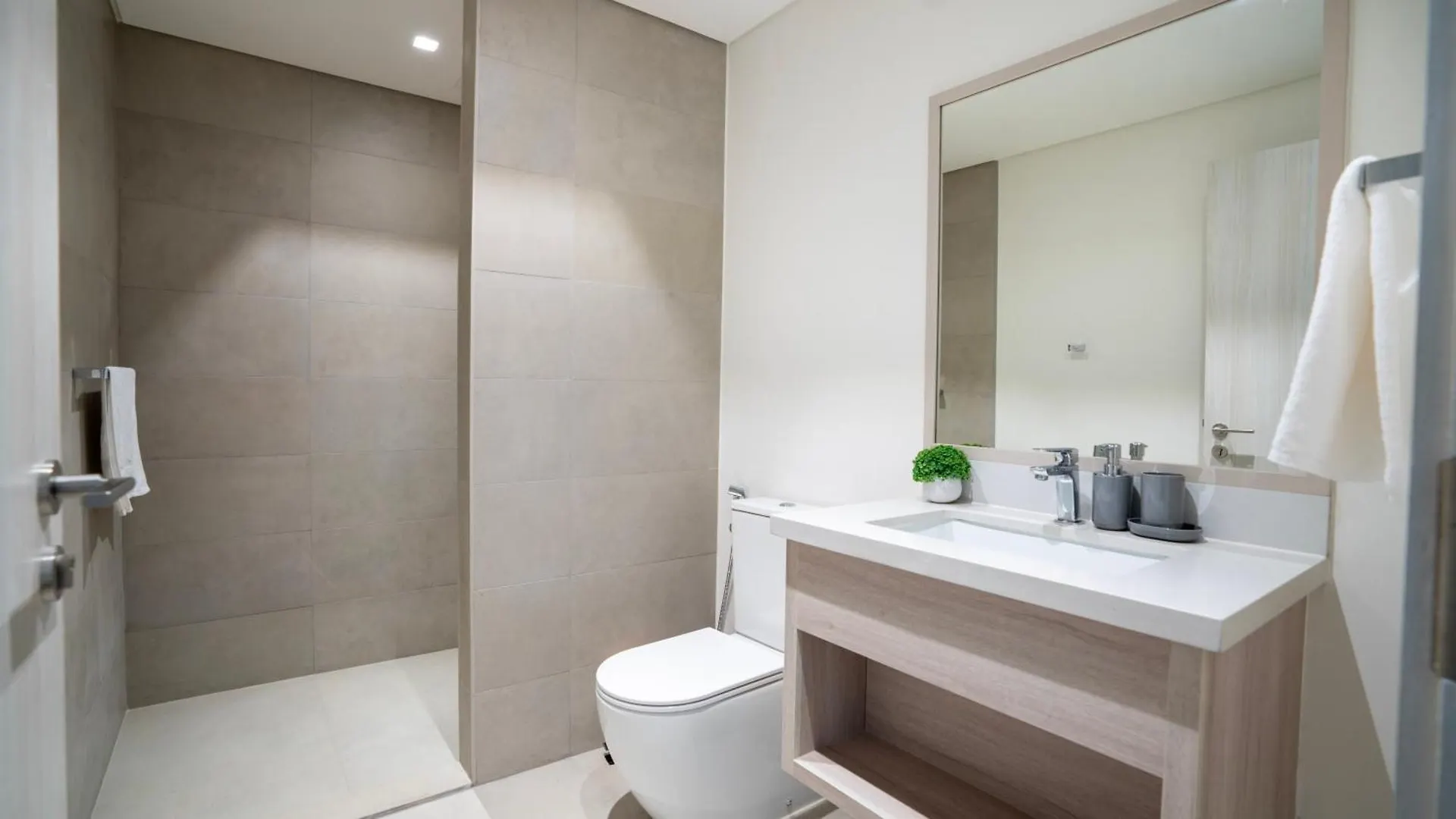 4Br Luxury Villa Yas Island Near F1 Holiday home