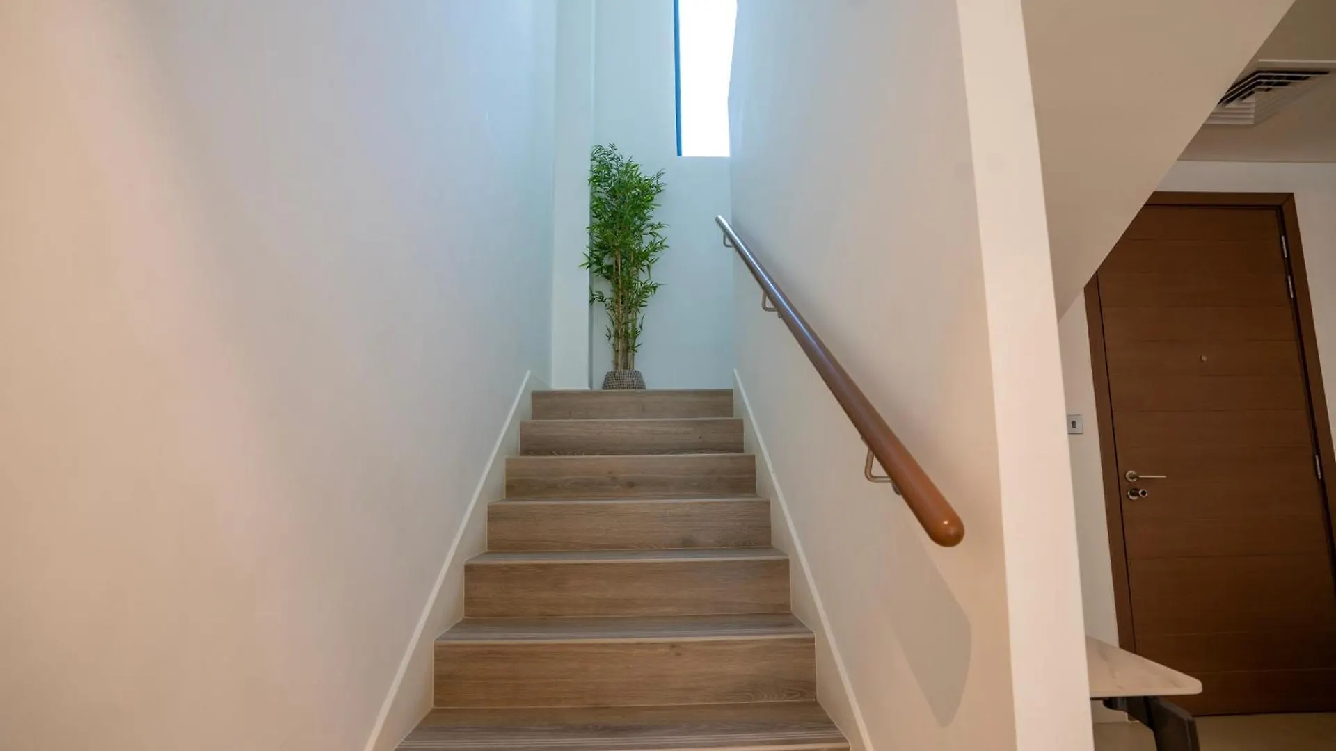 4Br Luxury Villa Yas Island Near F1